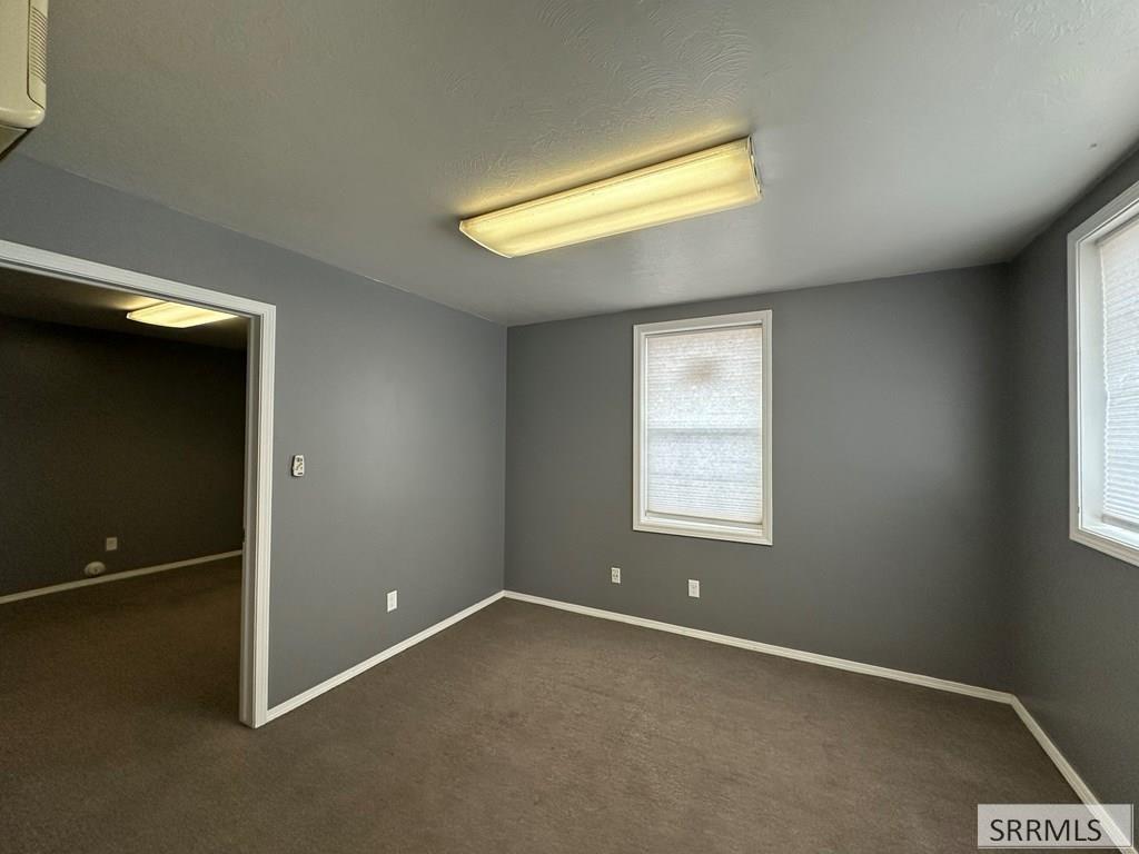 3821 Professional Way Property Photo 8