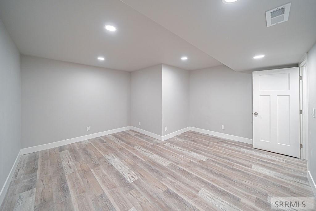 2910 E Larson Drive Property Photo 30