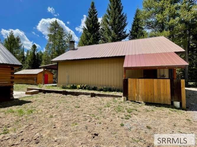 4190 N Big Springs Loop Road Property Photo 5