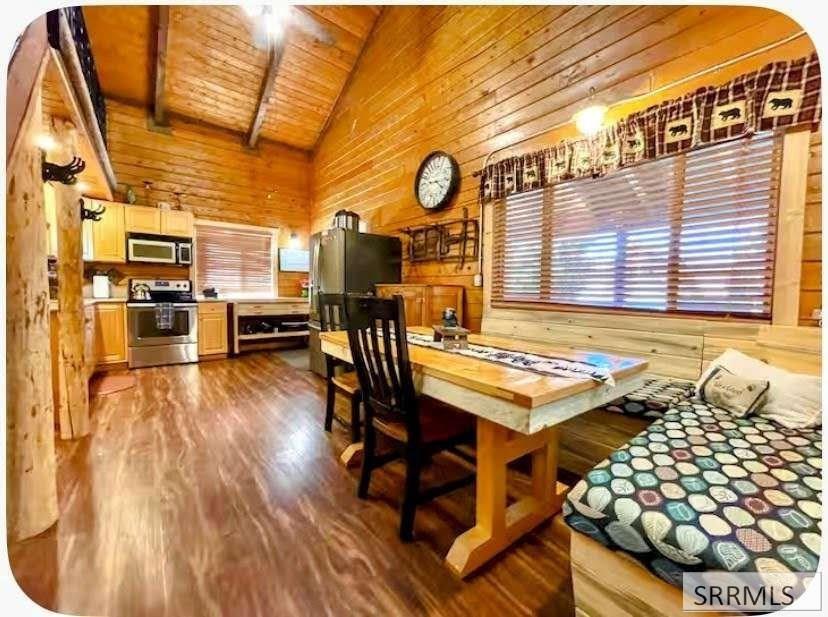 4190 N Big Springs Loop Road Property Photo 12