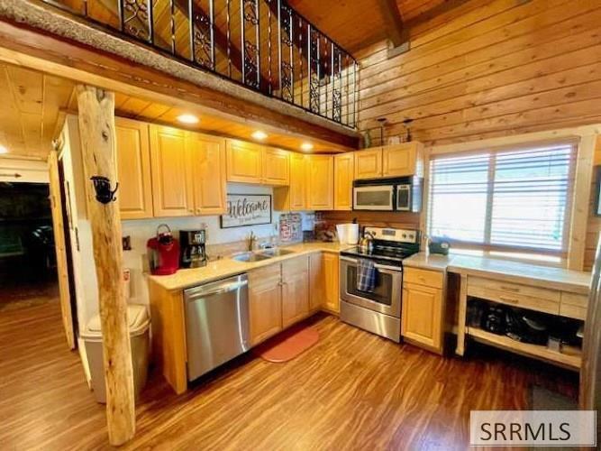 4190 N Big Springs Loop Road Property Photo 14