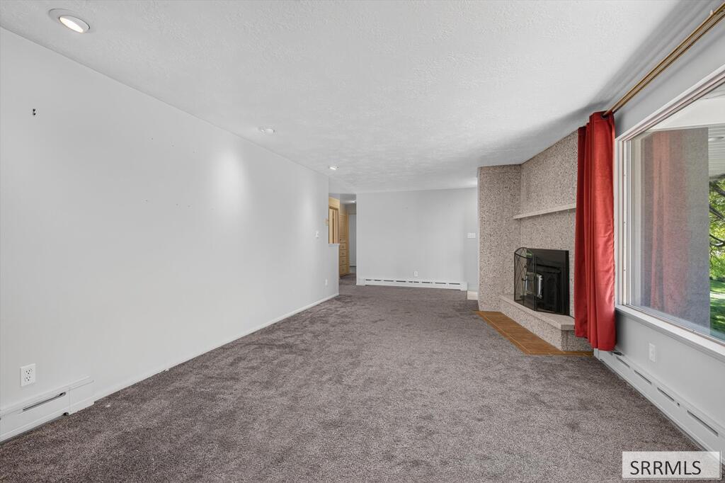 27 Drake Property Photo 9