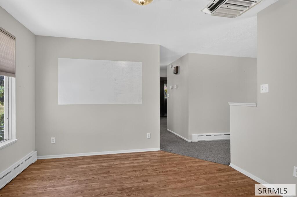 27 Drake Property Photo 19