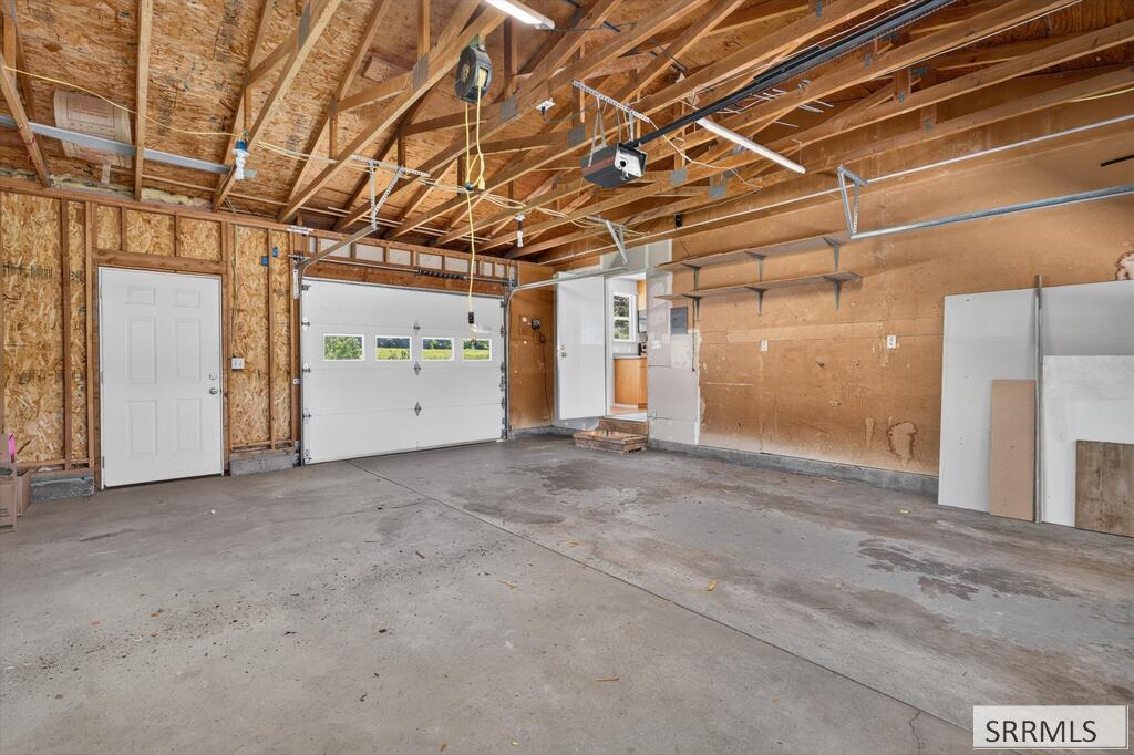 27 Drake Property Photo 30