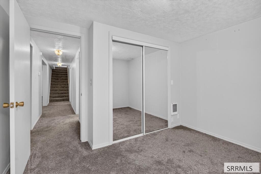 27 Drake Property Photo 37