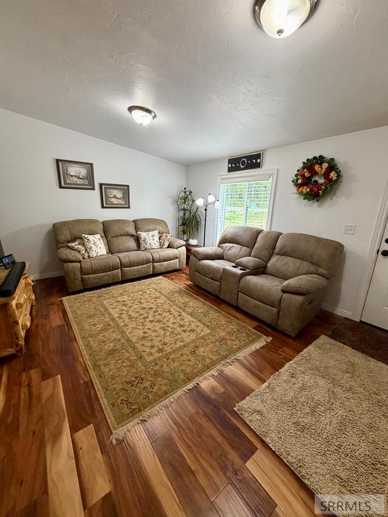 5002 Webster Drive Property Photo 33