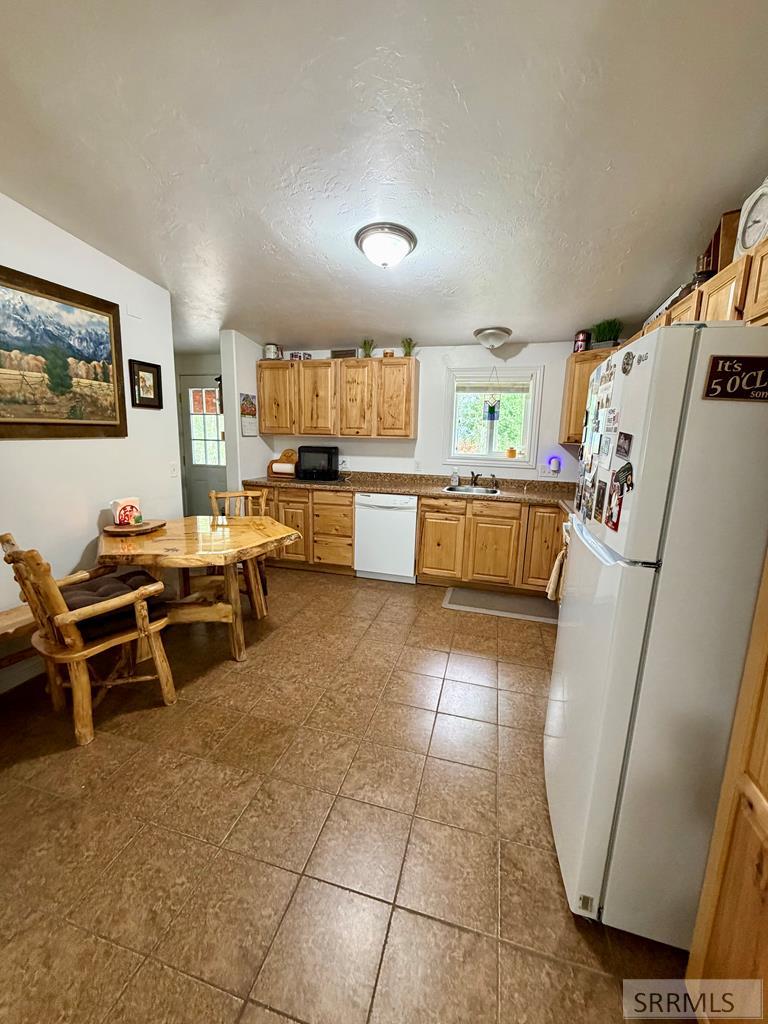 5002 Webster Drive Property Photo 34