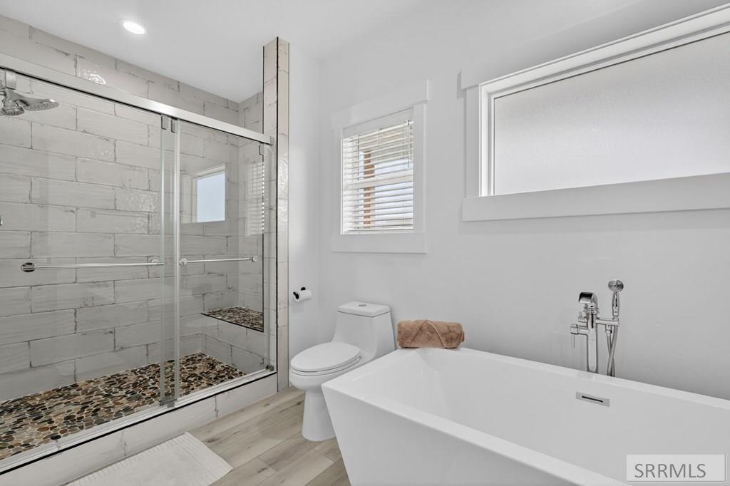 14774 Berkshire Ave Property Photo 35