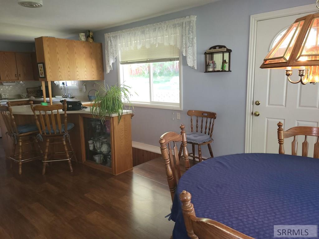 560 N Front Street Property Photo 22