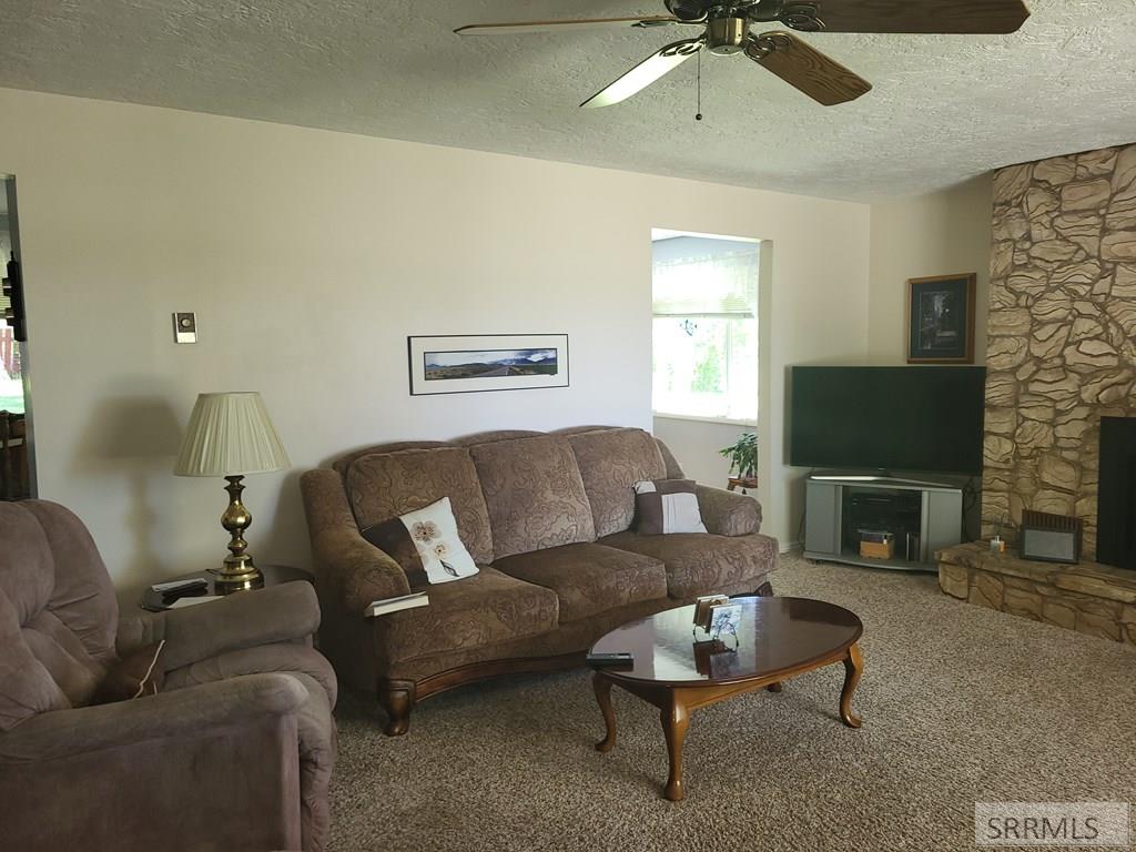 560 N Front Street Property Photo 29