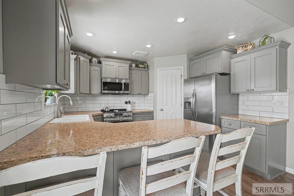 5343 Barton Court Property Photo 13