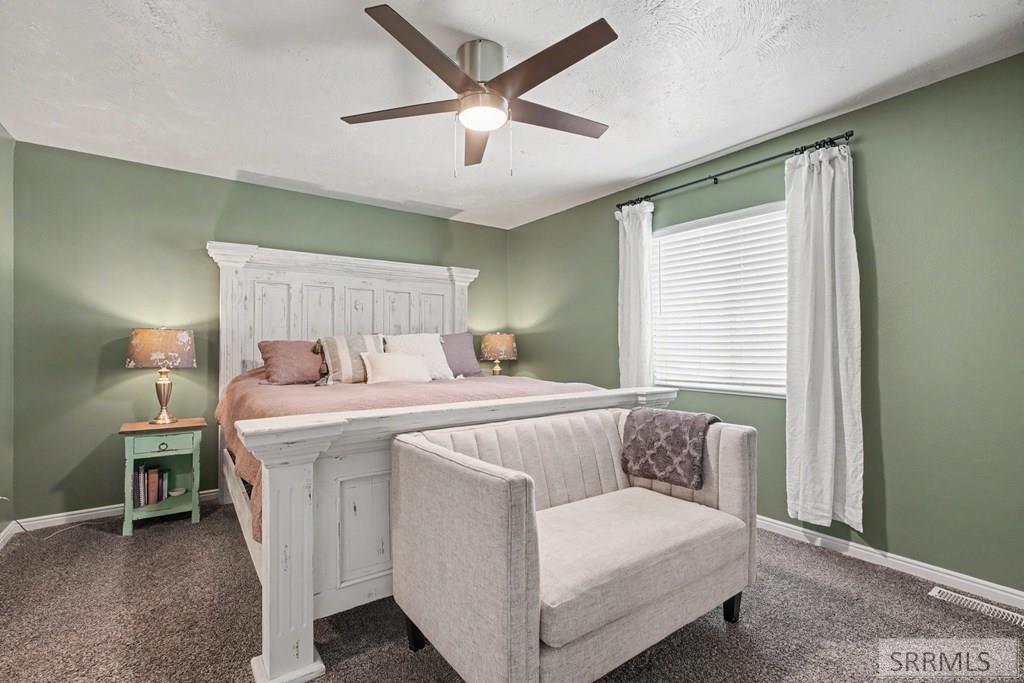 5343 Barton Court Property Photo 15