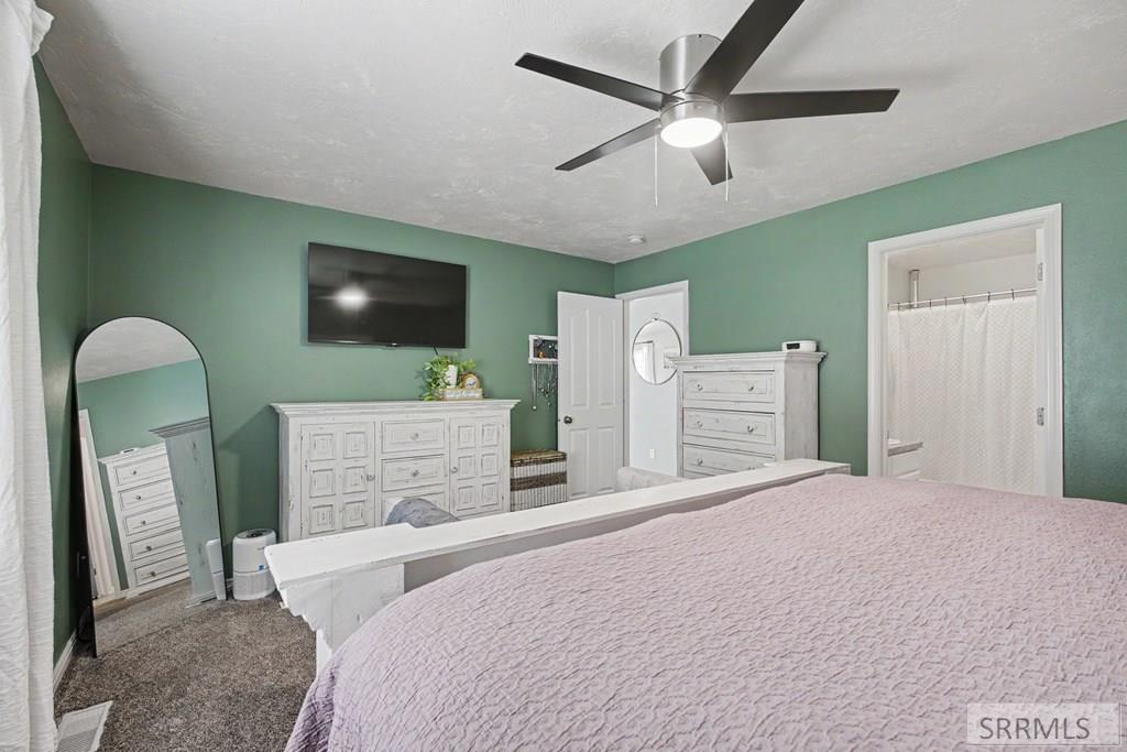 5343 Barton Court Property Photo 16