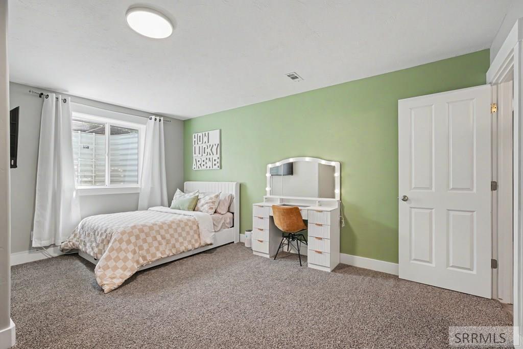 5343 Barton Court Property Photo 31