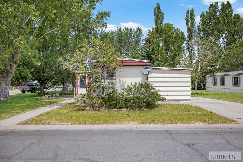 200 Holly Street Property Photo 2