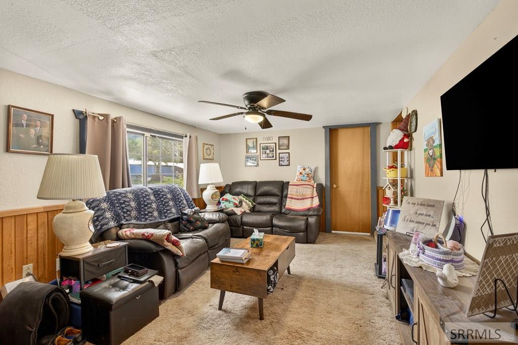 200 Holly Street Property Photo 5