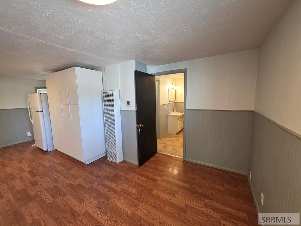 246 S 2nd E Property Photo 47