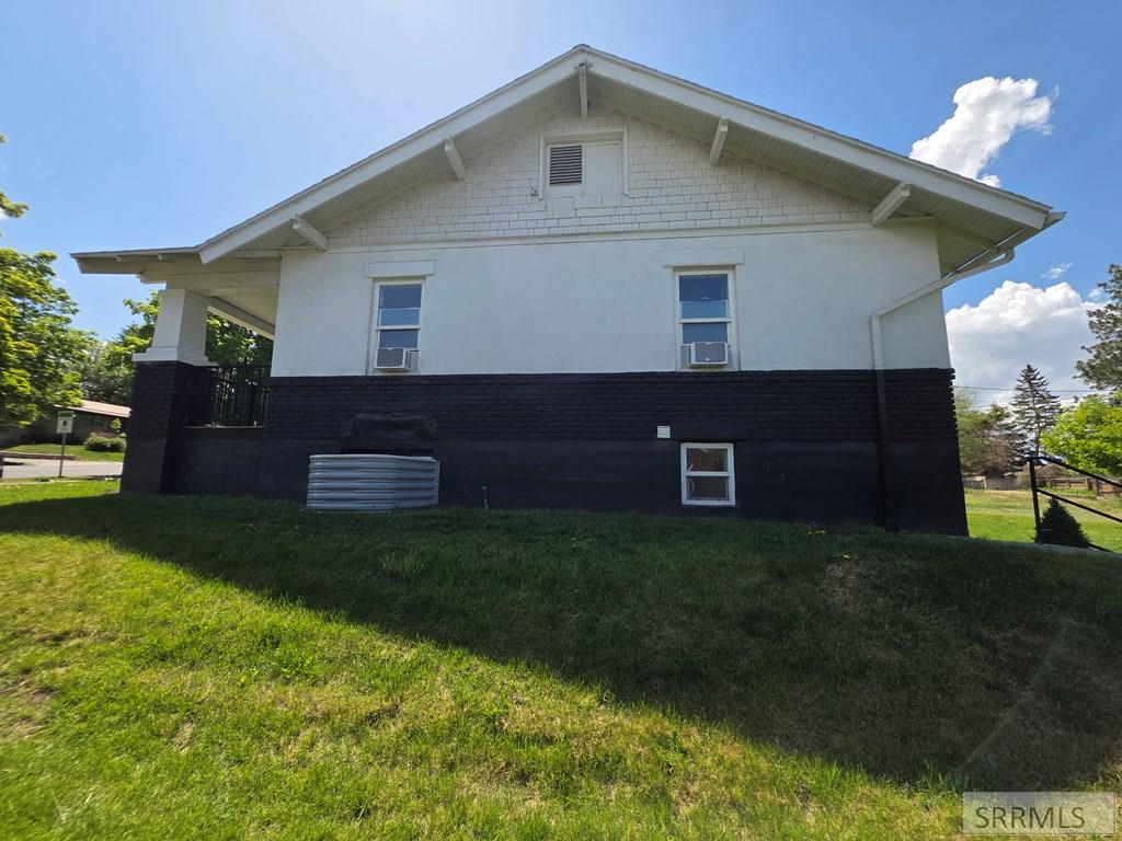 246 S 2nd E Property Photo 62