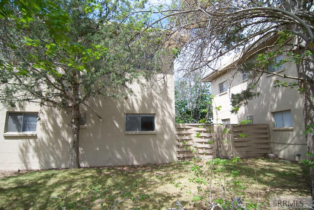 781 Oxford Drive Property Photo 10