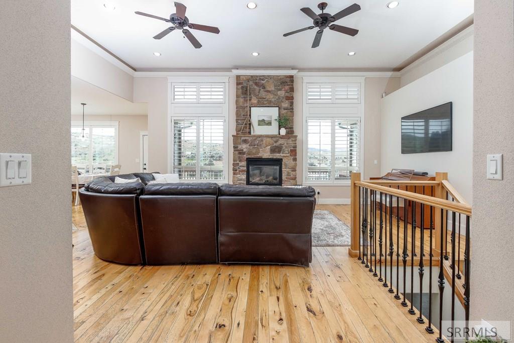 8021 Wild Horse Lane Property Photo 2
