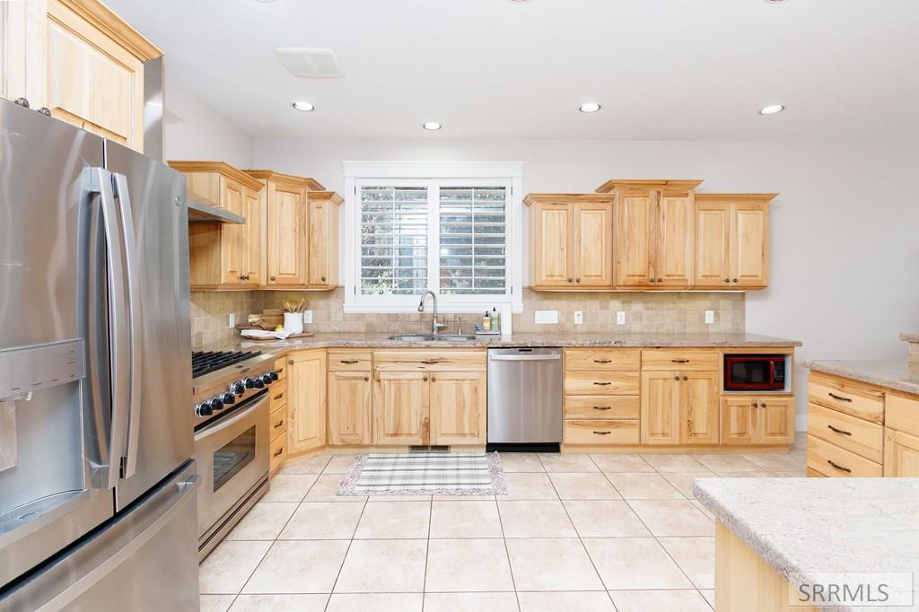 8021 Wild Horse Lane Property Photo 6