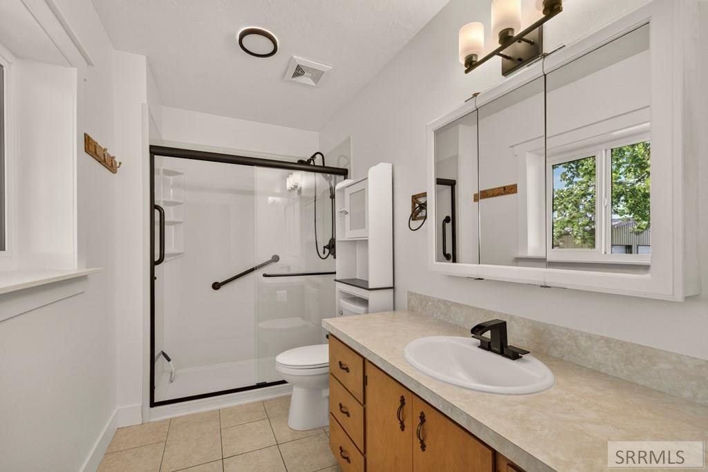 948 E 900 N Property Photo 21