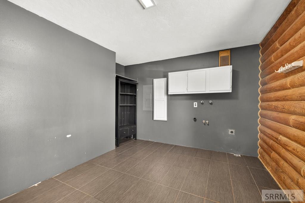 948 E 900 N Property Photo 28