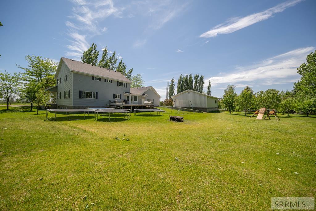 3973 E 460 N Property Photo 10