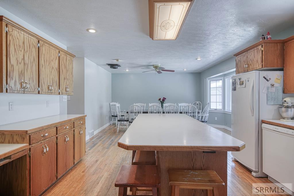 3973 E 460 N Property Photo 18