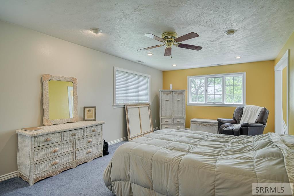 3973 E 460 N Property Photo 32