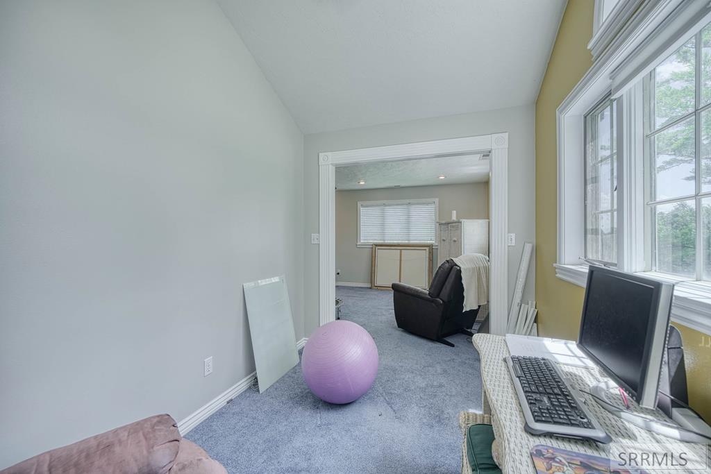 3973 E 460 N Property Photo 34