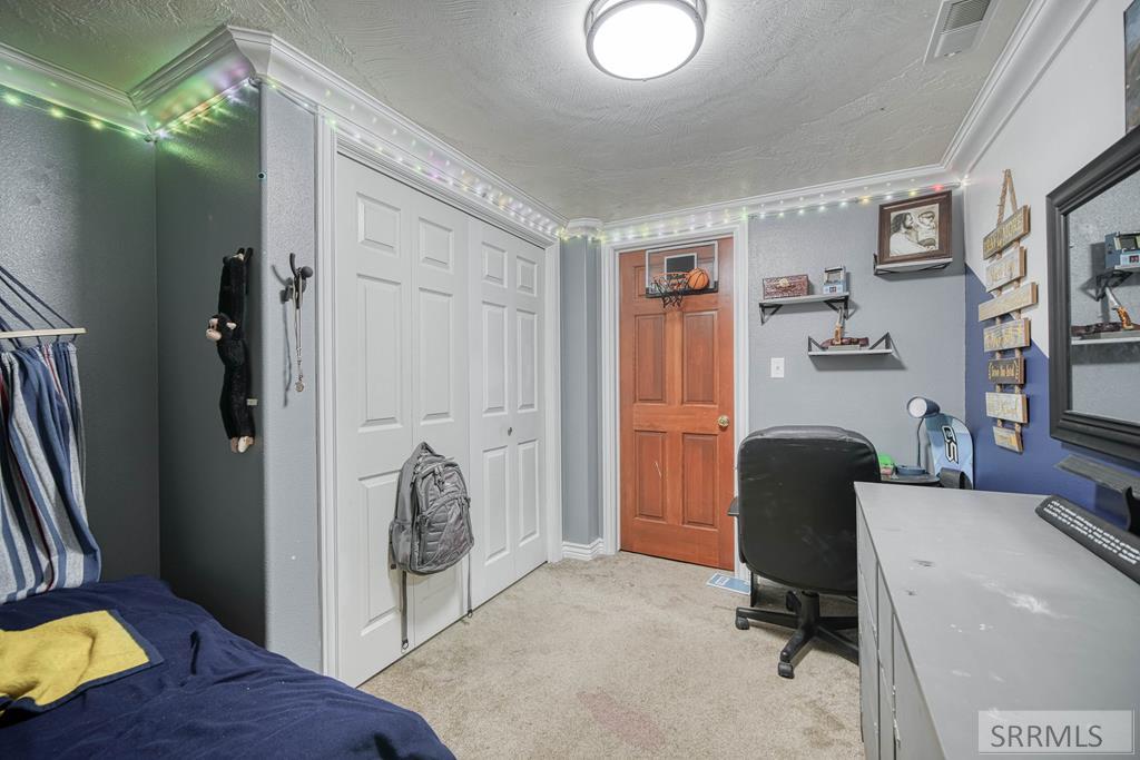 3973 E 460 N Property Photo 44