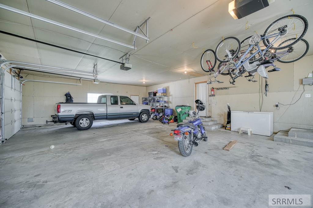 3973 E 460 N Property Photo 50