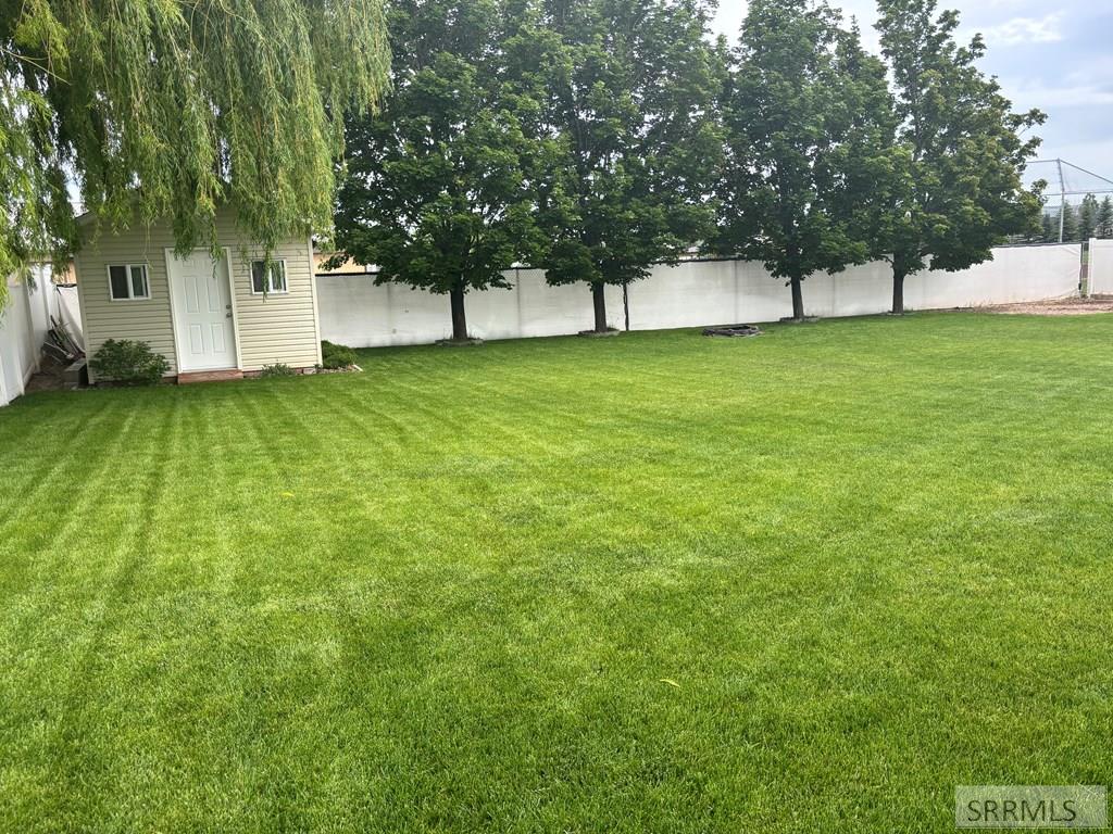 2890 N Azure Drive Property Photo 42