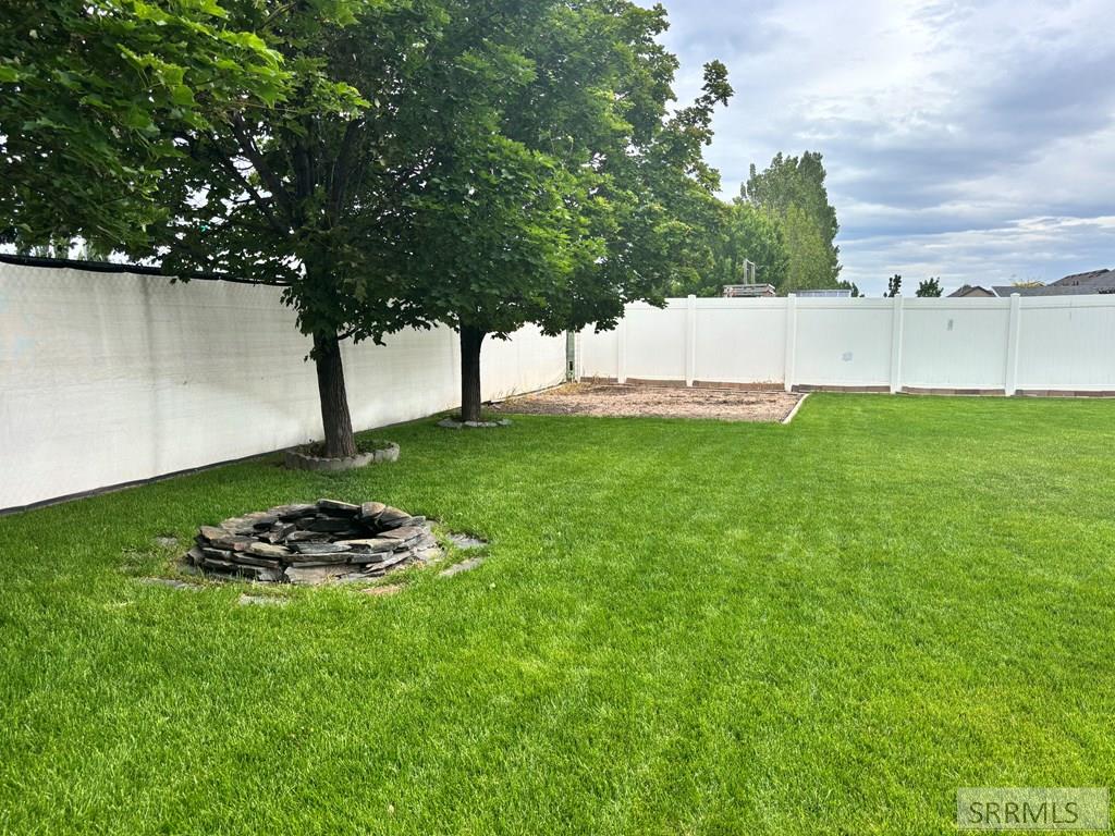 2890 N Azure Drive Property Photo 43