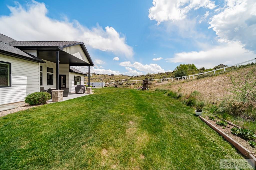 6330 E Middle Fork Road Property Photo 48