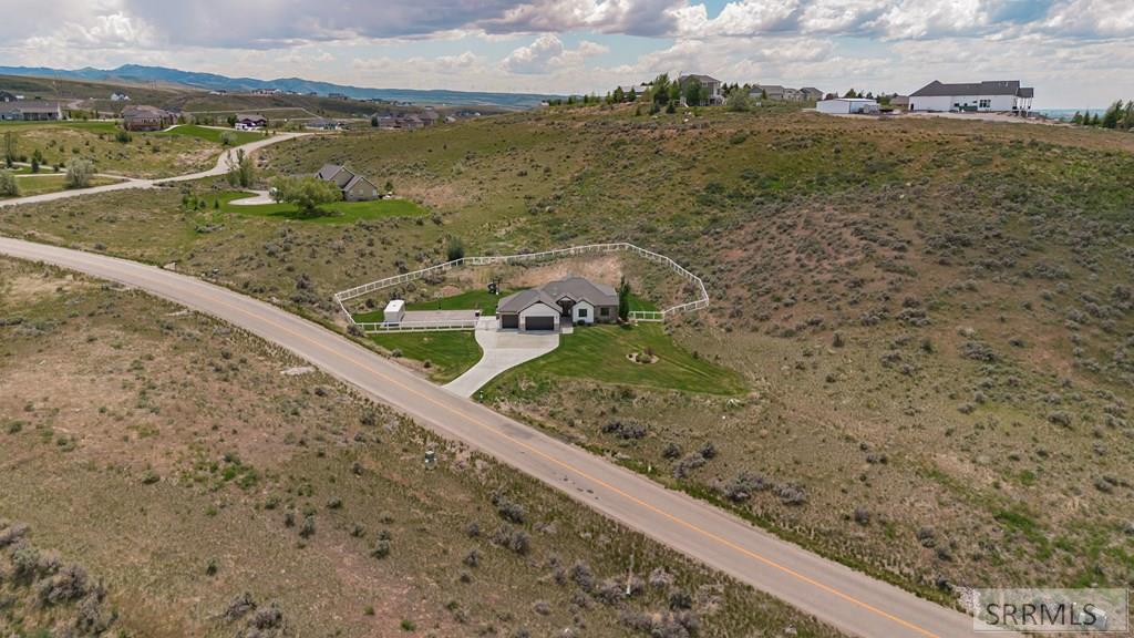 6330 E Middle Fork Road Property Photo 56