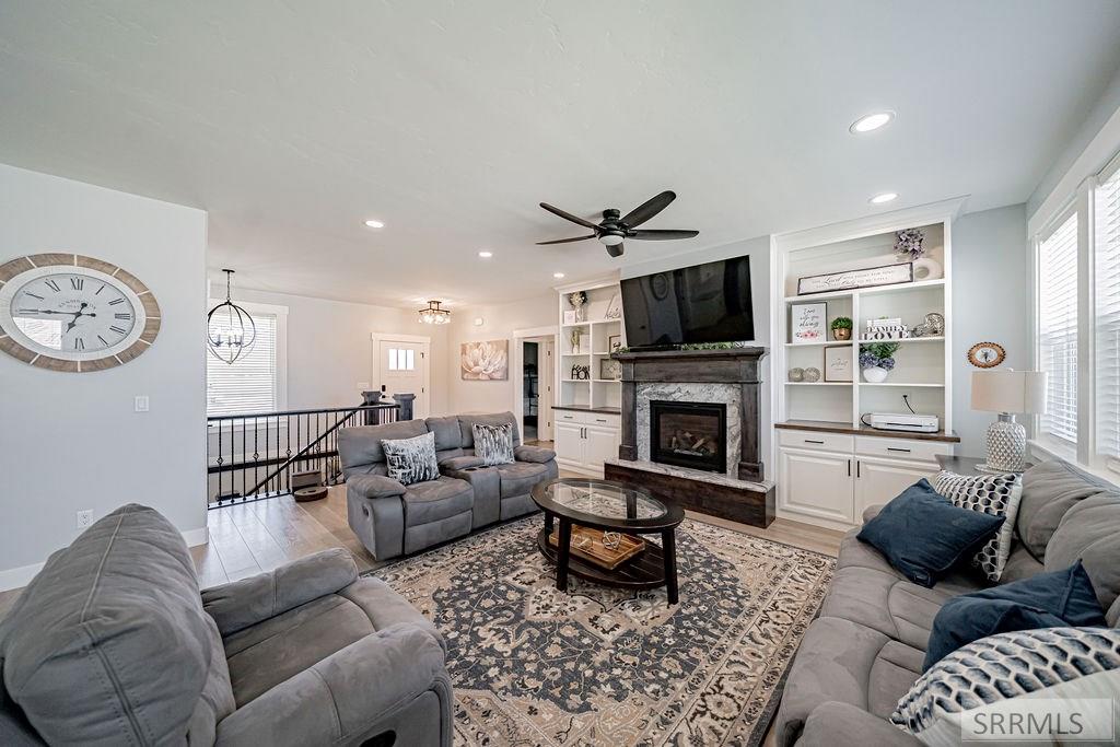 4839 Luxor Drive Property Photo 4