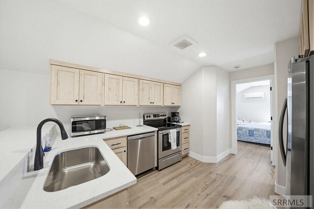 1506 N 805 E Property Photo 50