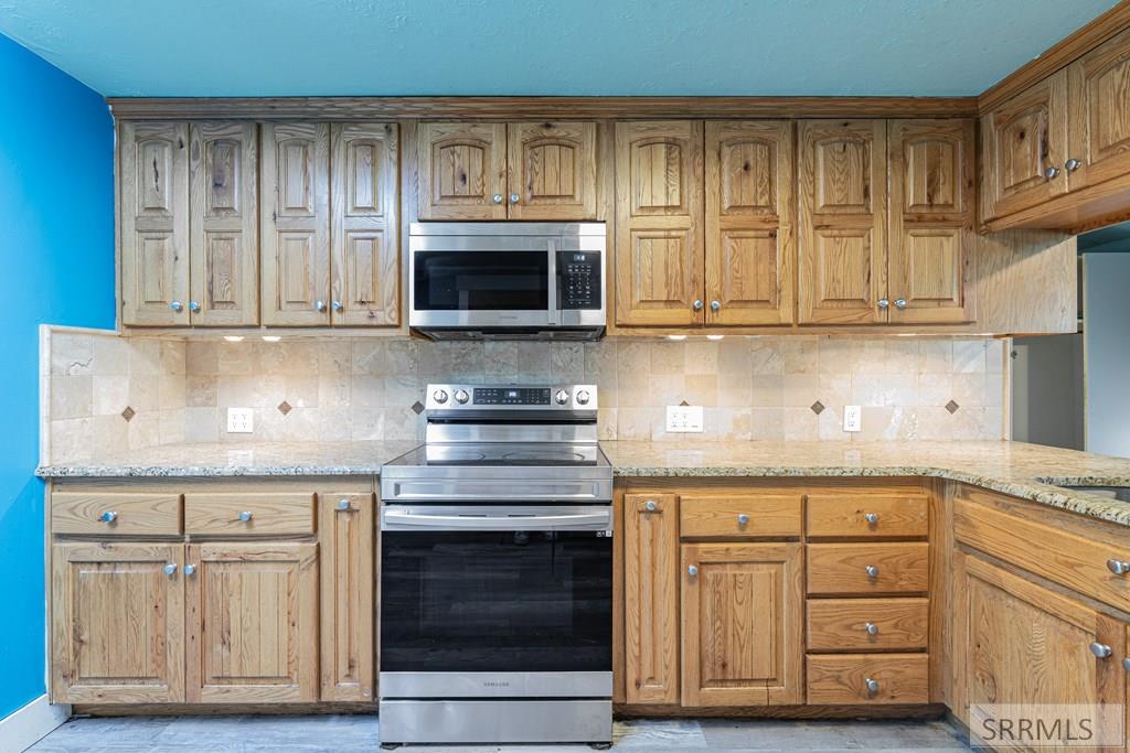840 N 665 E Property Photo 9