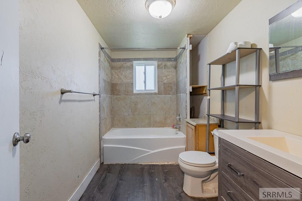 840 N 665 E Property Photo 11