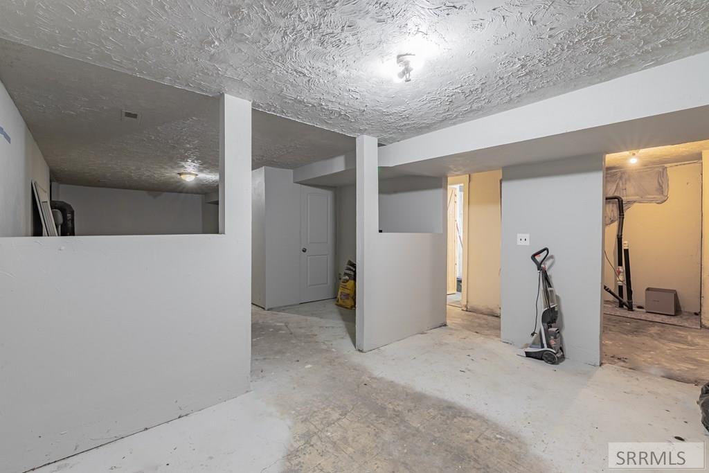 840 N 665 E Property Photo 13