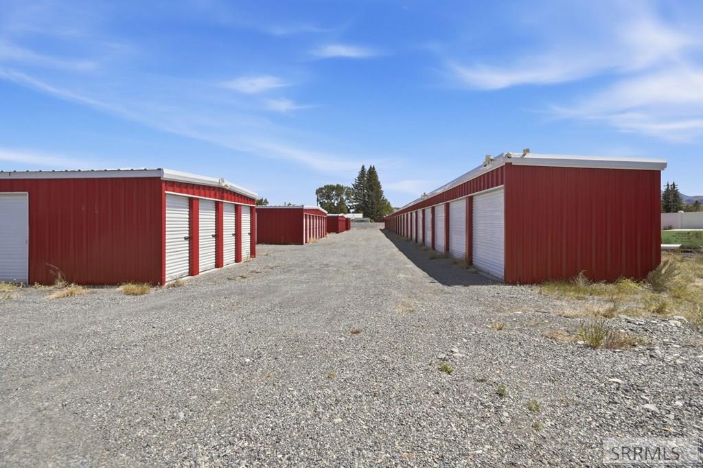 206 E Custer Street Property Photo 4