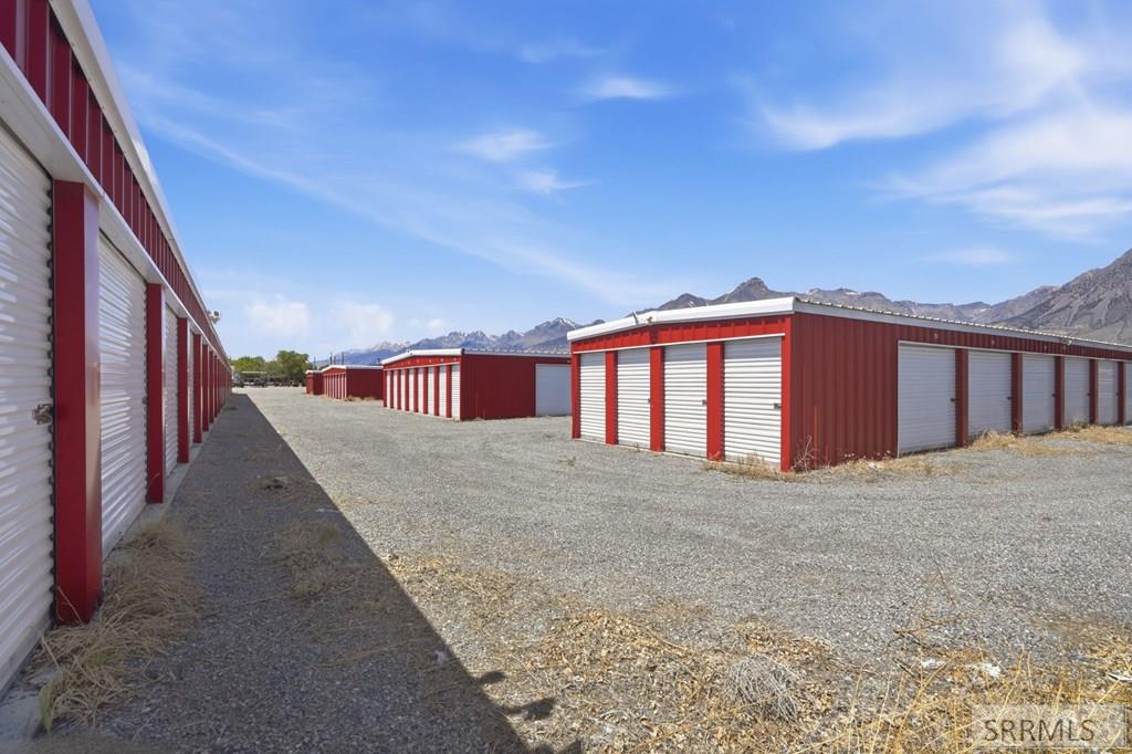 206 E Custer Street Property Photo 8