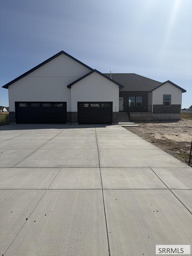 3780 E 369 N Property Photo 2