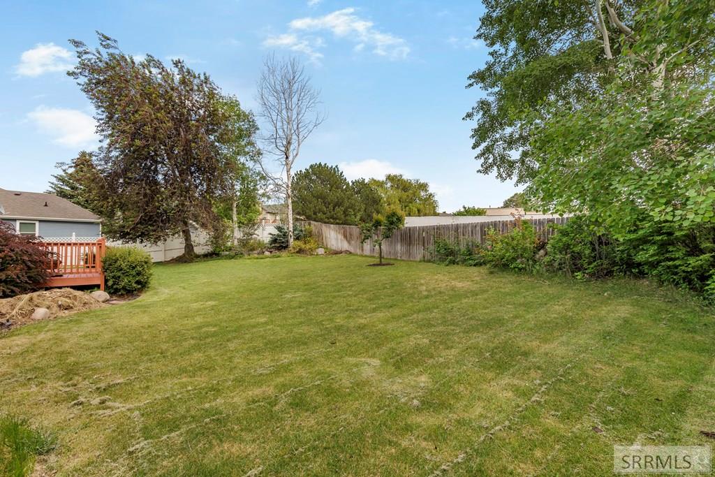 256 E 5th S Property Photo 36