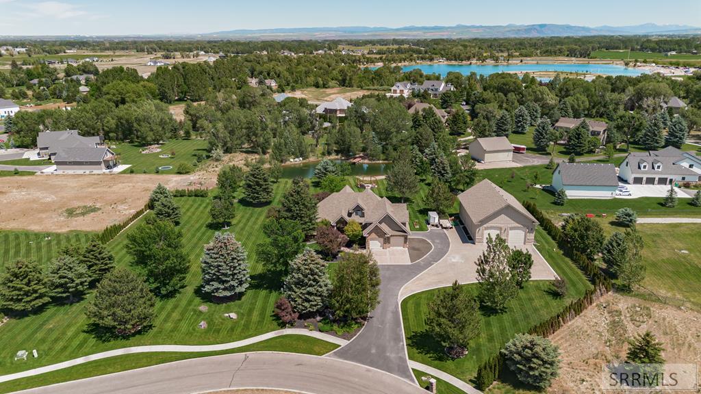 516 N Waterstone Drive Property Photo 1