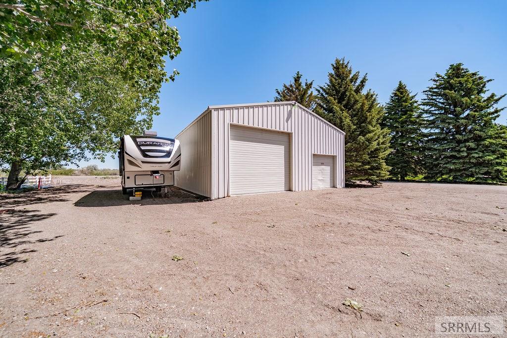 3071 E 670 N Property Photo 4
