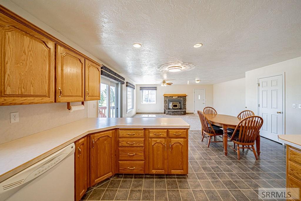 3071 E 670 N Property Photo 13