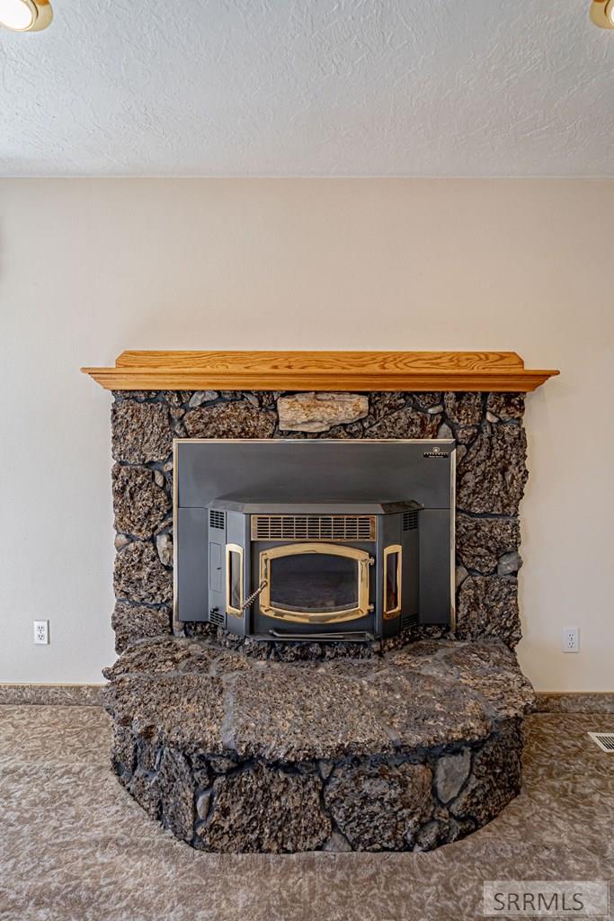 3071 E 670 N Property Photo 24